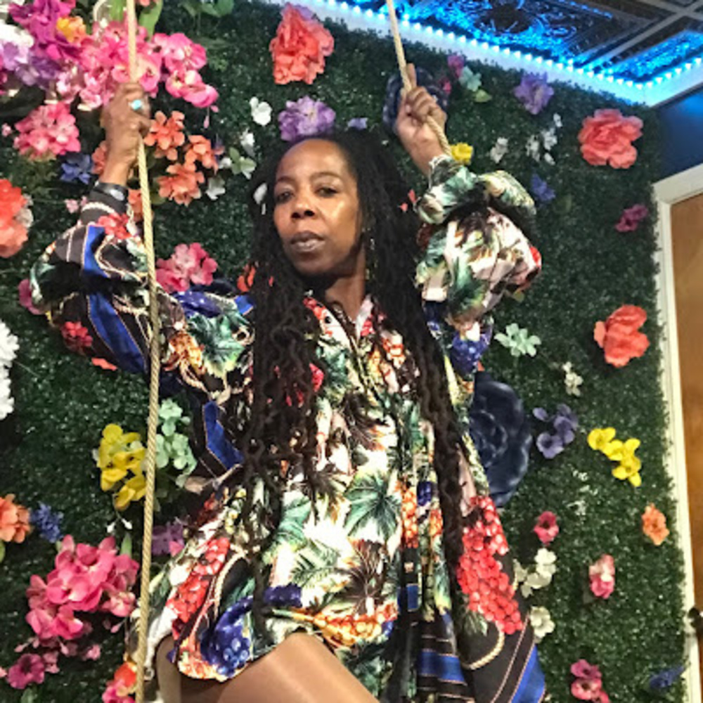 Meet your Posher, Lyoness